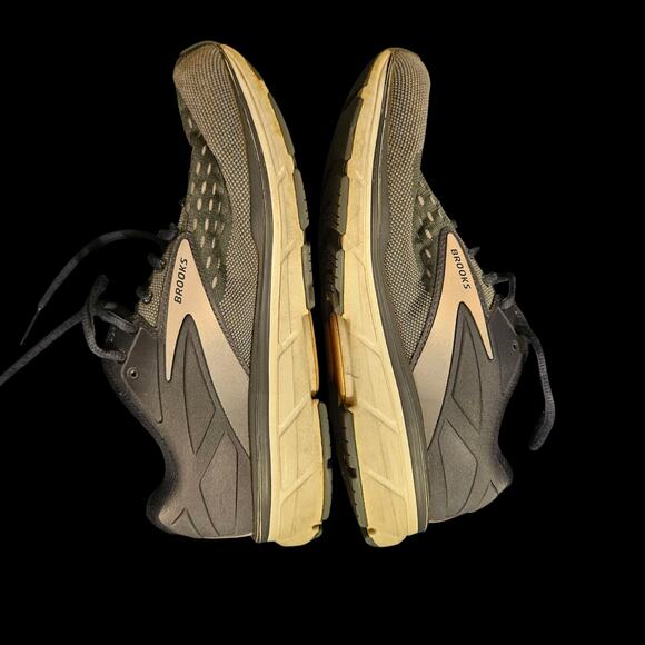 Brooks Dyad 11 Men’s Size 9.5 Wide Running Shoes Gray Black No Insoles Damage - Picture 4 of 8